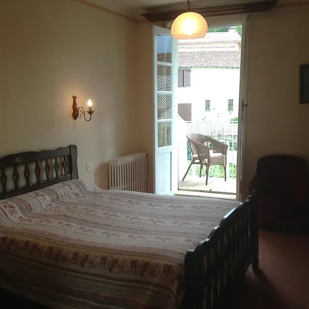 De La Poste Hotel Oust