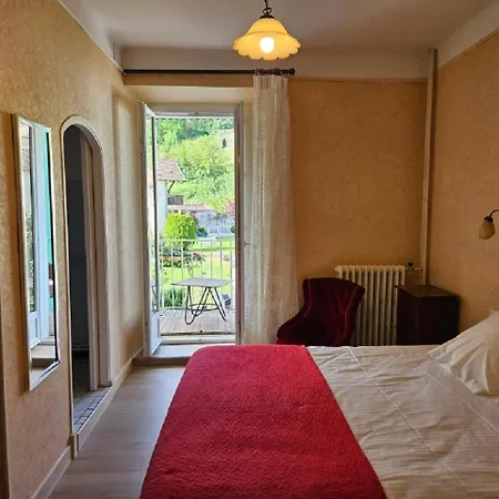De La Poste Hotel Oust