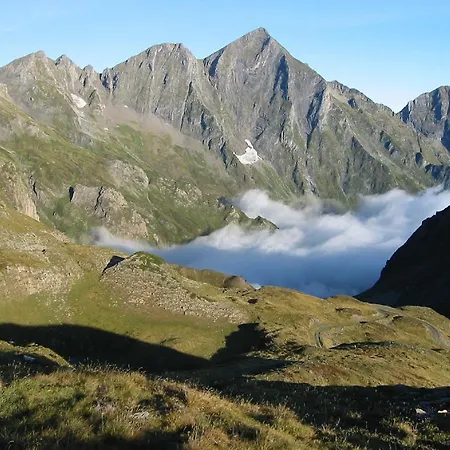 ホテル De La Poste Oust