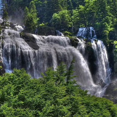 ホテル De La Poste 2*