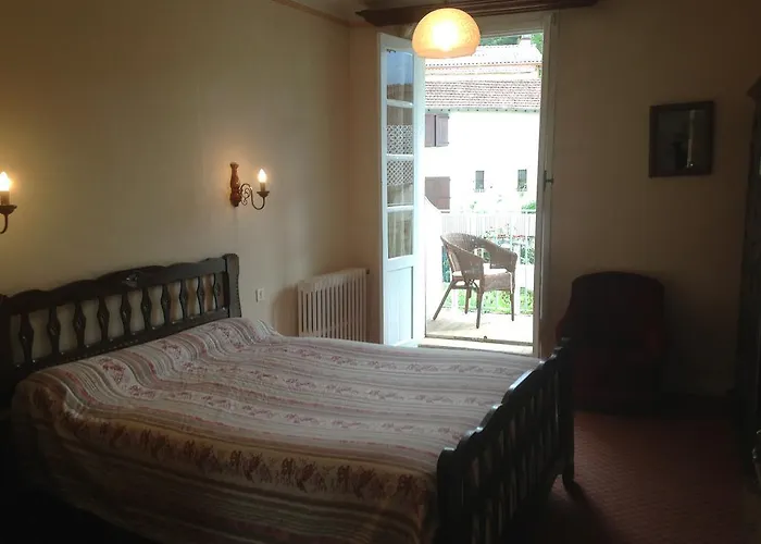 De La Poste Hotel Oust