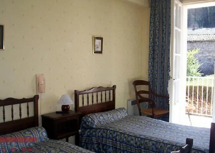 De La Poste Hotel Oust